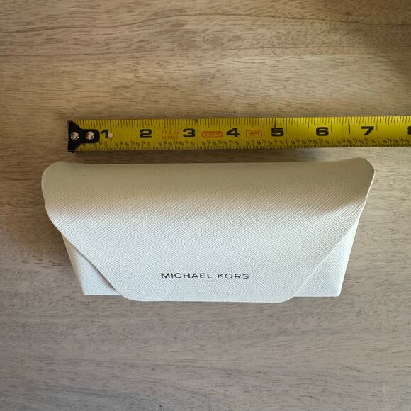 Michael Kors White Eyeglass Sunglass Hard Case Logo Clamshell - Picture 2 of 4